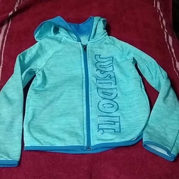 Nike Other - GIRL'S NIKE ZIPPER HOODIE SIZE 5/6